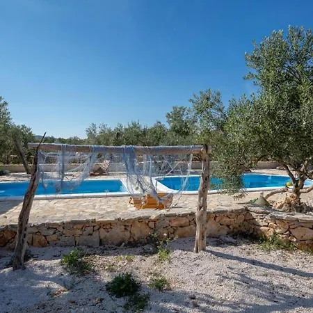 Eco Solus With Pool
