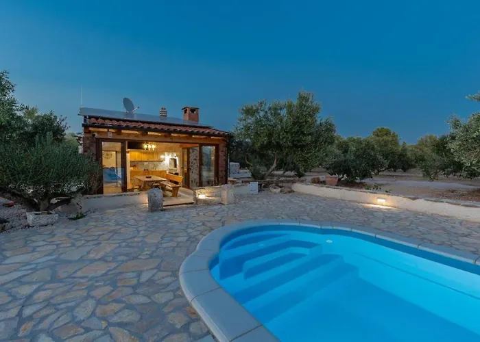 Eco Solus With Pool Drage