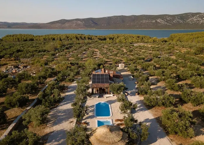 Villa Eco Solus With Pool *