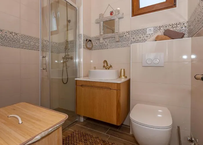 Eco Solus With Pool *