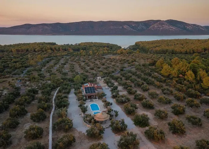 Villa Eco Solus With Pool Drage