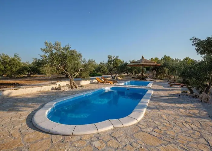 Eco Solus With Pool *