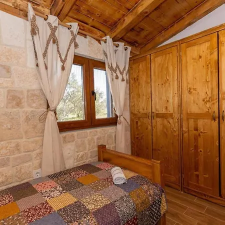 Eco Solus With Pool Drage