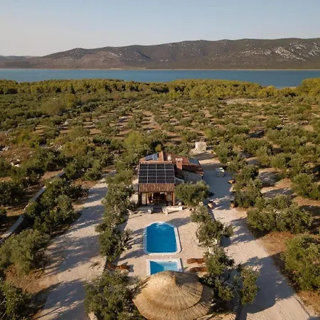 Villa Eco Solus With Pool *