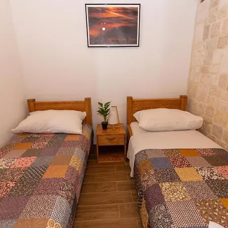 Eco Solus With Pool Villa