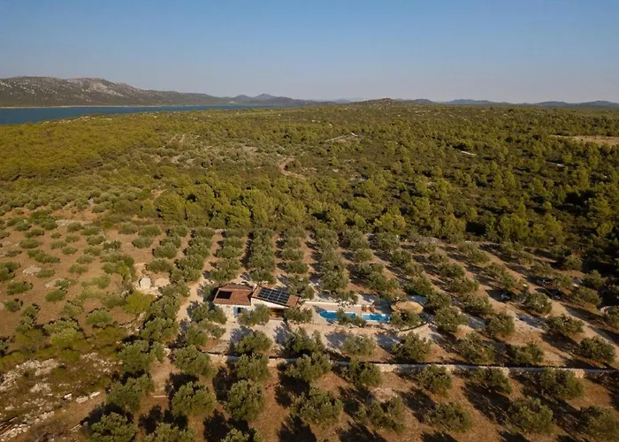 Eco Solus With Pool *