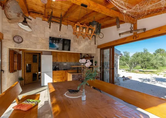 Villa Eco Solus With Pool *